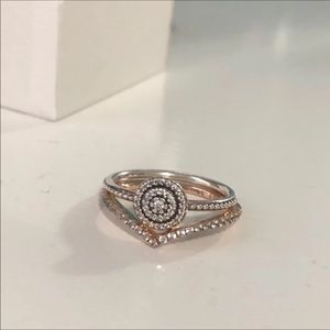 Like New shimmering wish rose Ring Size 7